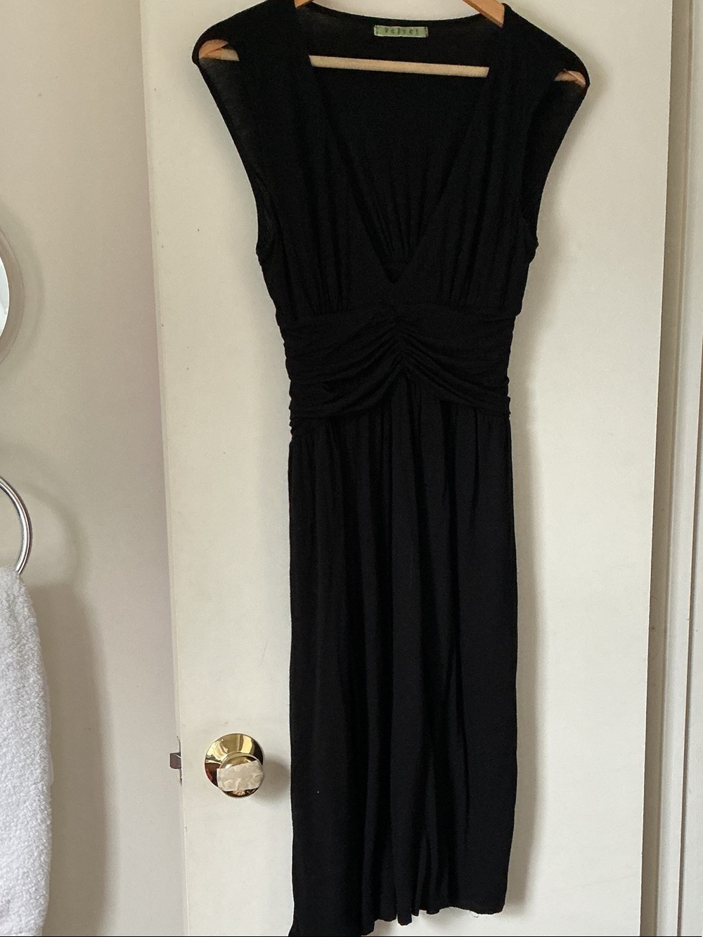 VELVET FROM ANTHROPOLOGIE Black Ruched V-Neck Women’s Dress